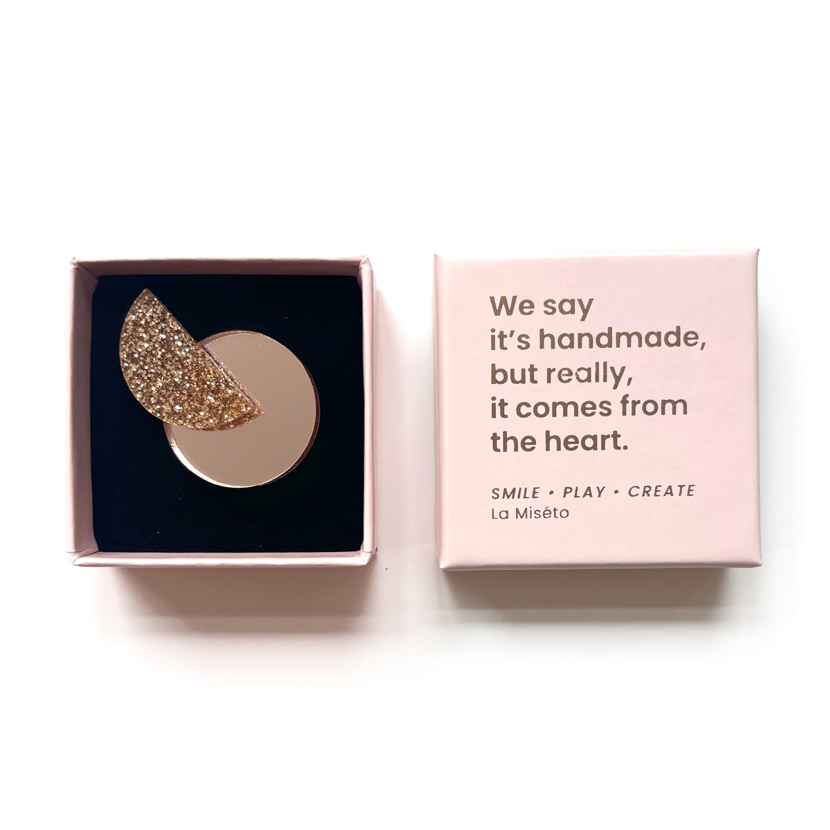 Avant Glitter broche